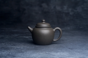美壶定制老师紫砂壶 紫砂壶特惠 特好青灰段泥高士紫砂壶 茶人醉爱 青灰泥 - 紫砂壶信息网