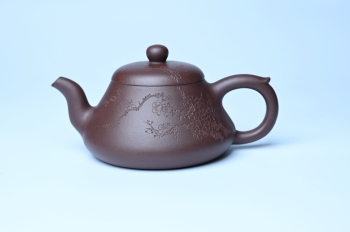 周小培紫砂壶 潜力股周小培老师 全手工底槽青缘德壶 装饰通转梅花特文气 期待与您结缘 原矿底槽清 - 紫砂壶信息网