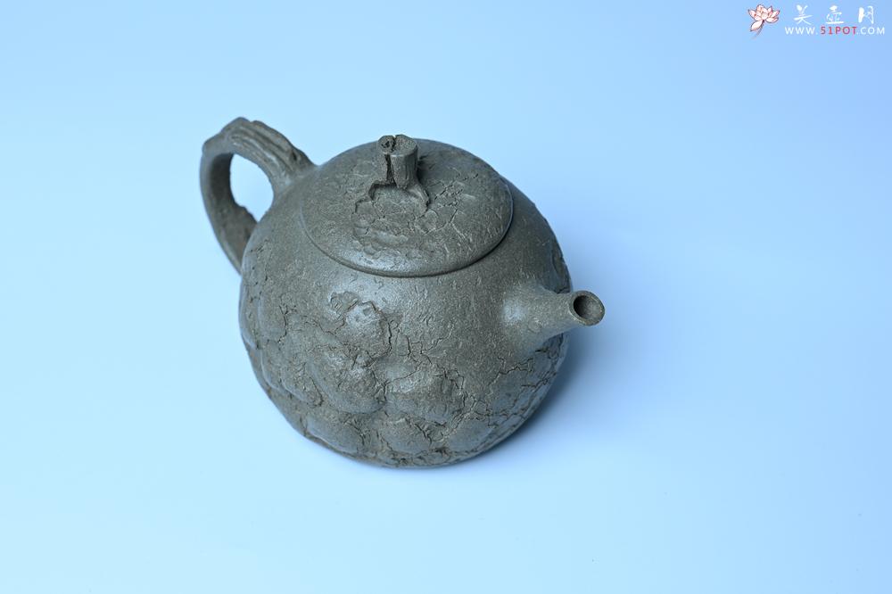紫砂壶图片：紫砂壶特惠 特好老青段泥云松供春壶 茶人醉爱 - 紫砂壶信息网