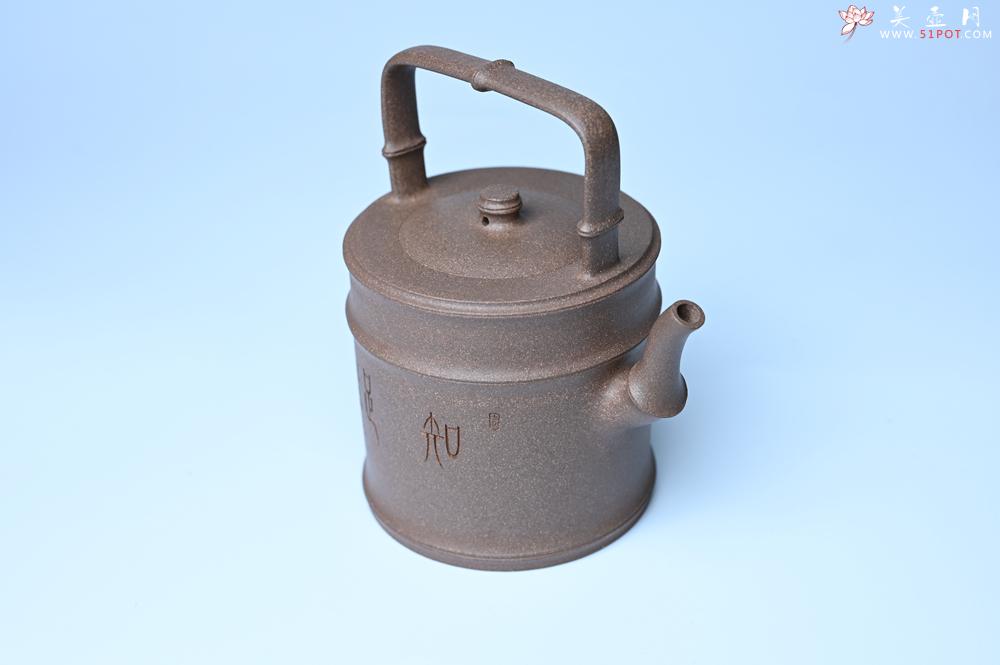 紫砂壶图片：紫砂壶特惠 特好老段泥 精工知（知了）足（竹子）提梁 挺拔秀雅 - 紫砂壶信息网